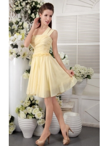 Light Yellow Empire One Shoulder Short Chiffon Pleat Bridesmaid Dress