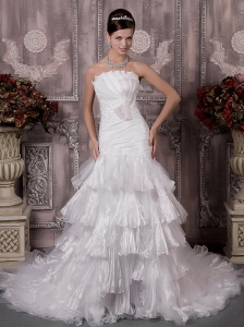 Beautiful A-Line / Princess Strapless Chapel Train Satin and Organza Appliques Wedding Dress