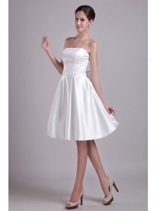 Simple A-line Strapless Knee-length Elastic Wove Satin Bowknot Wedding Dress