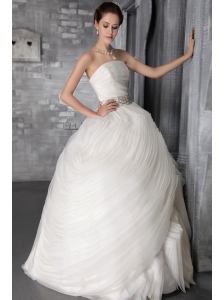 A-Line/Princess Strapless Floor-length Organza Ruffles Wedding Dress