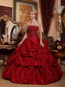 Beautiful Wine Red Quinceanera Dress Strapless Taffeta Beading Ball Gown