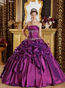Simple Purple Quinceanera Dress Strapless Pick-ups Taffeta Ball Gown