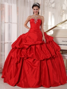 Vintage Red Quinceanera Dress Sweetheart Taffeta Beading Ball Gown