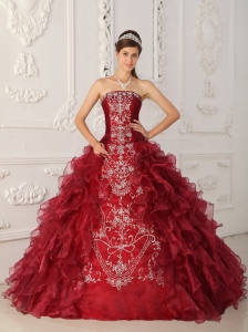 Classical Wine Red Quinceanera Dress Strapless Satin and Organza Embroidery Ball Gown