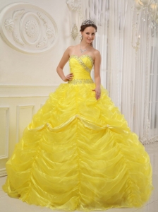 Pretty Yellow Sweet 16 Dress Sweetheart Organza Beading Ball Gown