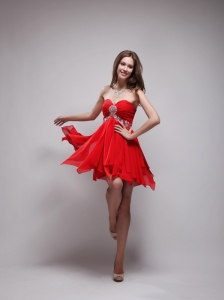 Red Empire Sweetheart Neck Mini-length Chiffon Beading Prom / Homecoming Dress
