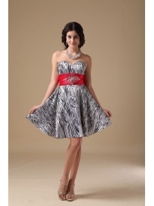 Sweet A-line Sweetheart Mini-length Zebra Beading Prom Dress