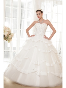 Elegant A-line Sweetheart Floor-length Tulle and Taffeta Beading Wedding Dress
