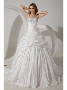 Romantic Ball Gown Strapless Wedding Dress Court Train Taffeta Beading