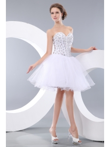 Lovely White Short Prom / Homecoming Dress  A-line / Princess Sweetheart Mini-length Organza Beading