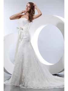 Fashionable Mermaid Wedding Dress Strapless Court Train Satin and Lace Bow