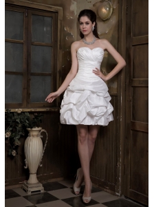 Simple A-line Sweetheart Short Wedding Dress Taffeta Ruch and Pick-ups Mini-length