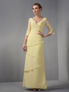 Simple Yellow Mother Of The Bride Dress Column V-neck Ruch Ankle-length Chiffon