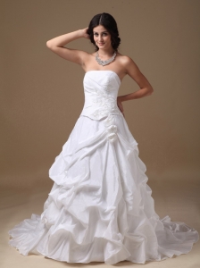 Elegant A-line Strapless Low Cost Wedding Dress Taffeta Appliques Court Train