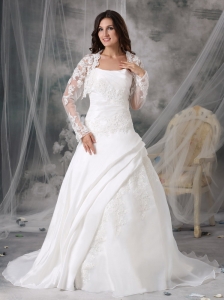 Elegant A-line Strapless Wedding Dress Organza Appliques Court Train