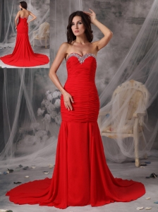 Elegant Red Mermaid / Trumpet Evening Dress Sweetheart  Chiffon Beading Court Train