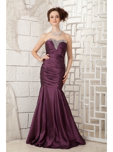 Popular Dark Purple Prom Dress Sweetheart Taffera Beading Brush Train