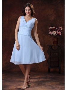 Chiffon V-neck Lilac Ruch Decorate Bridesmaid Dress With Knee-length In Avondale Arizona