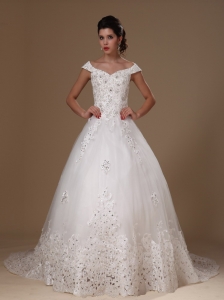 Off The Shoulder A-line Appliques Tulle Church Court Train 2013 New Styles Wedding Dress For Custom Made