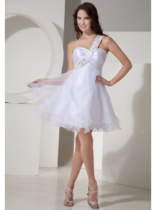 Beaded Decorate Shoulder White Custom Made Prom Dress With Princess Organza