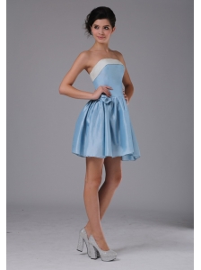 Simple A-Line / Princess Taffeta Strapless Mini-length Light Blue Homecoming Dress