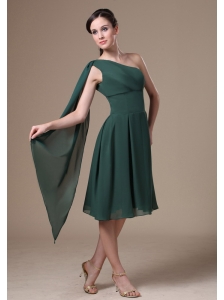 Chiffon Green One Shoulder Homecoming Dress With Tea-length