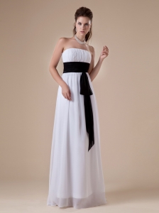 White Chiffon Bridesmaid Dress Strapless Neckline Ruch and Black Belt Decorate