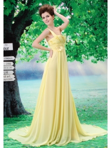 Light Yellow One Shoulder and Appliques For 2013 Prom Dress With Hand Made Flowers