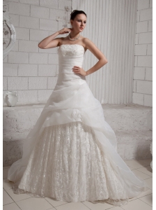 2013 Embroidery and Lace Wedding Dress With Chapel Train For Custom Made