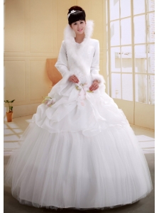 Ball Gown High-neck Neckline Long Sleeves Wedding Dress With Imitated Feather Flowers Decorate Organza and Tulle