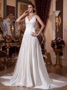 2013 Appliques With Beading and Ruch V-neck Wedding Dress With Chapel Train