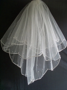 Little Pearl Decorate Tulle Wedding Veils
