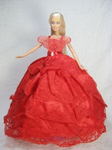 Pretty Red Gown With Lace Dress For Quinceanera Doll