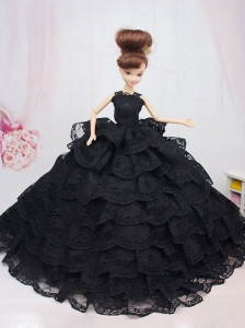 Luxurious Black Lace With Ruffled Layeres Party Dress For Quinceanera Doll