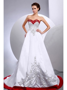 2013 New Arrival Wedding Dress With Embroidery and Beading Sweetheart A-line Chapel Train