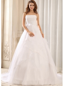 Romantic Princess Sash and Appliques 2013 Wedding Gowns With Ruffled Layers Organza For Wedding Party
