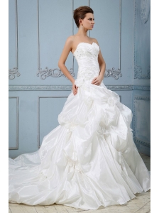 New Arrival 2013 Wedding Dress With Sweetheart Pick-ups Ball Gown Appliques and Hand Made Flower
