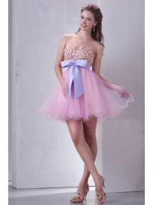 Beaded Decorate Brust Sweetheart Mini-length Baby Pink Prom Dress