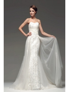 Floor-length Elegant A-line Strapless Wedding Dress with Beading