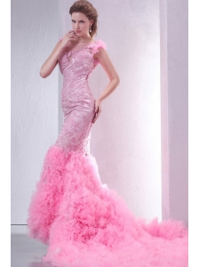 Pink Mermaid V-neck Chapel Train Wedding Dress with Beading