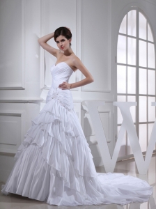 2014 Spring A-line Sweetheart Ruching Ruffled Layers White Wedding Dress