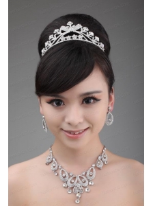Exquisite Tiara and Necklace in Alloy and Rhinestone