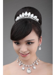 High Quality Crystal and Rhinestone Necklace and Crown