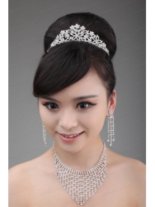 Luxurious Pearl and Alloy Dignified Ladies' Tiara and Necklace