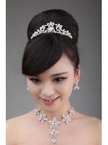 Rhinestone Jewelry Set Including Necklace Crown And Earrings With Intensive Flower