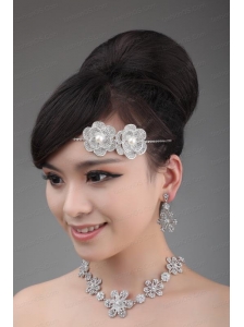 Round Shape Pearl and Alloy and Rhinestone Tiara and Necklace
