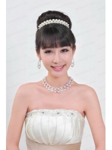 Dignified Jewelry Set Including Necklace And Tiara