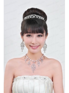 Elegant Alloy With Rhinestone Ladies' Necklace and Tiara
