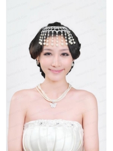 Vintage Style Pearl With Rhinestons Necklace And Earring Set