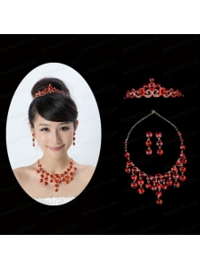 Dazzling Rhinestone Ladies' Crown and Necklace